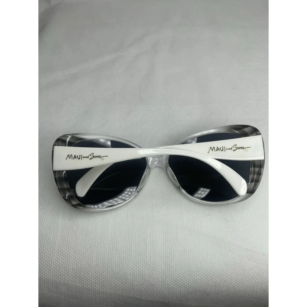 Maui and Sons Polarized CatEye Sunglasses Retro White 70s Black Lens PZ-MS-27010